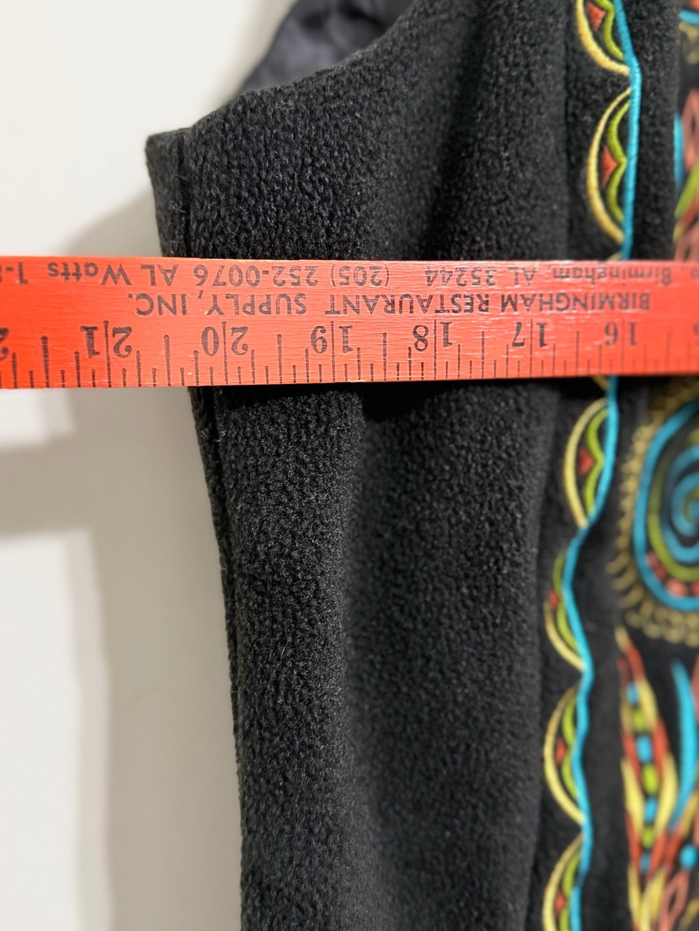 Bob Mackie Wearable Art Black Fleece Embroidered Vest Faux Fur Collar Large - Picture 5 of 8